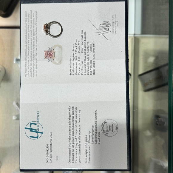 14k White Gold Radiant Cut Lab-Grown Diamond Ring 3.00CT Fancy Vivid Pink. - Picture 4 of 5